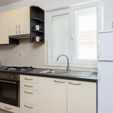 Ferienwohnung Fuer 4 Personen Ca 60 Qm In Orebic, Dalmatien Sueddalmatien - B60417