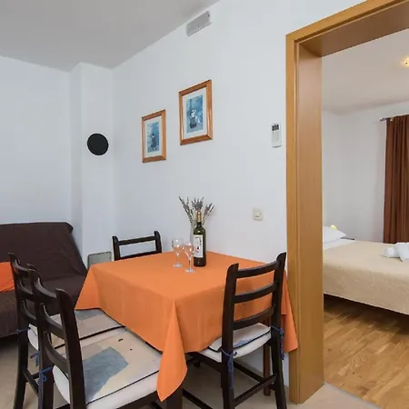 Ferienwohnung Fuer 4 Personen Ca 60 Qm In Orebic, Dalmatien Sueddalmatien - B60417 * Orebić